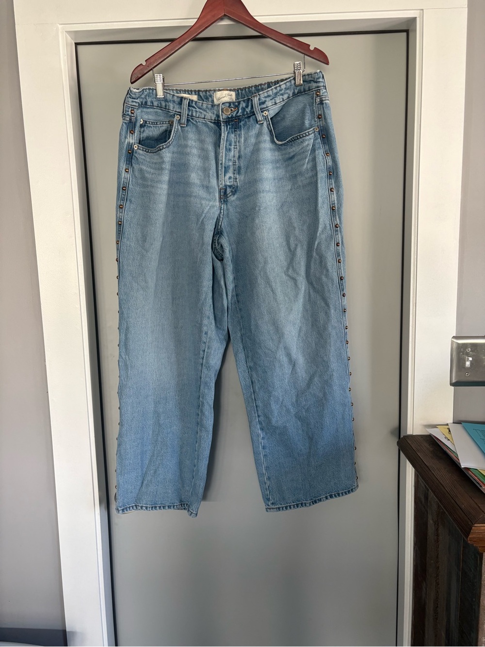 Universal thread jeans
